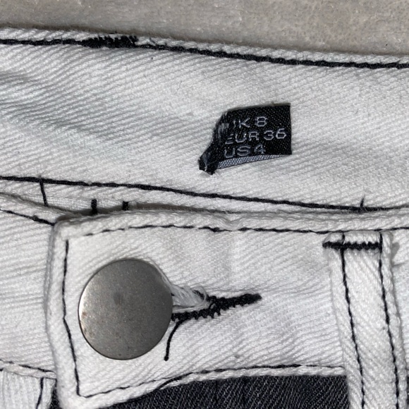 BOOHOO COLOR BLOCK HIGH RAISE STRAIGHT LEG JEANS BLACK & WHITE SIZE US 4 - Picture 4 of 5